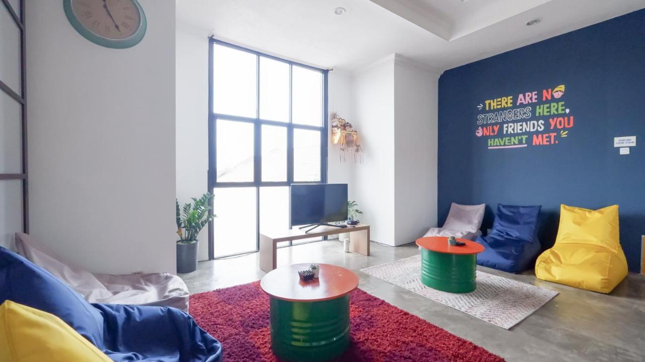 Fello B&B Hostel Legian  Luaran gambar