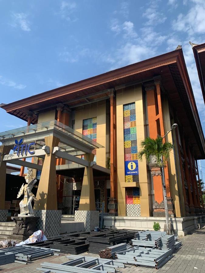 Fello B&B Hostel Legian  Luaran gambar